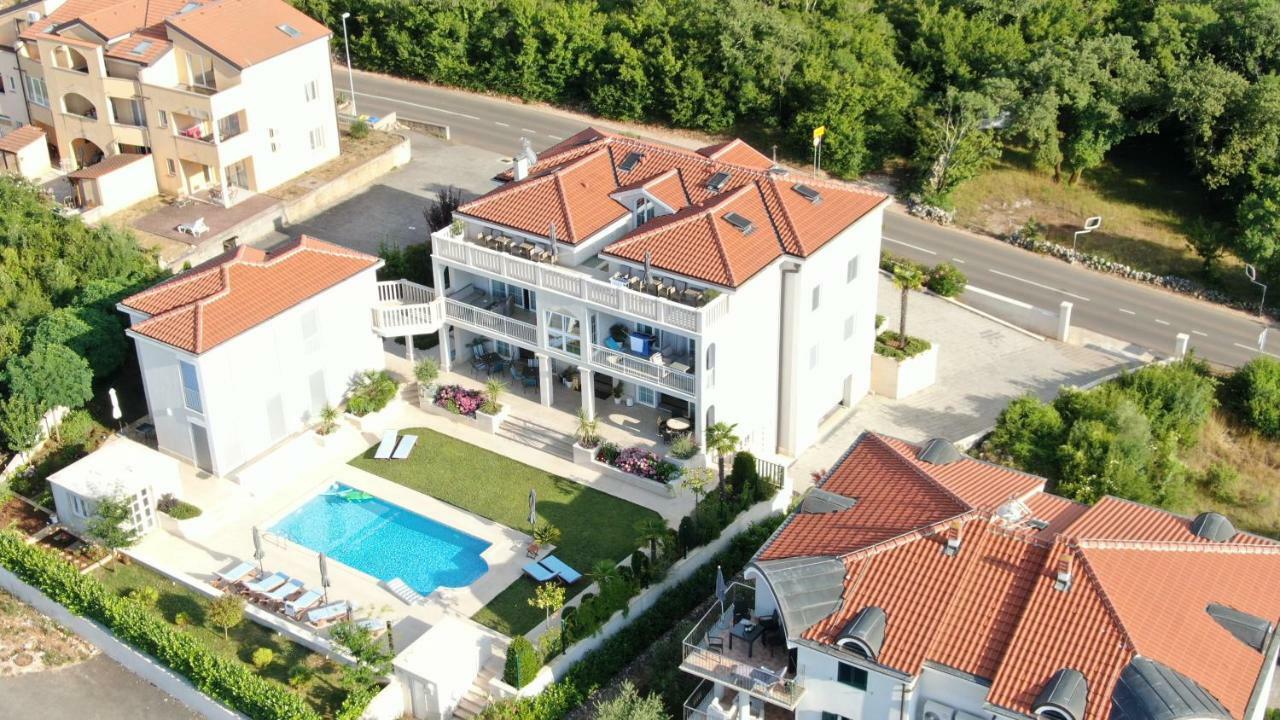 Luxury Rooms Vila Carissa Malinska Kültér fotó